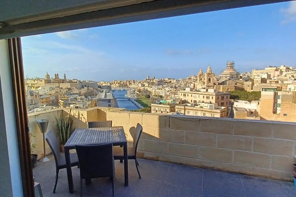 The View Penthouse Apartment Cospicua Luaran gambar